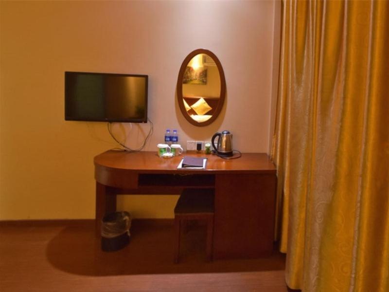 Greentree Inn Shanghai Songjiang District Yanshou Road Li Ta Express Hotel Zhujing Luaran gambar